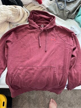 Under Armour Men's Burgundy Pullover Hoodie